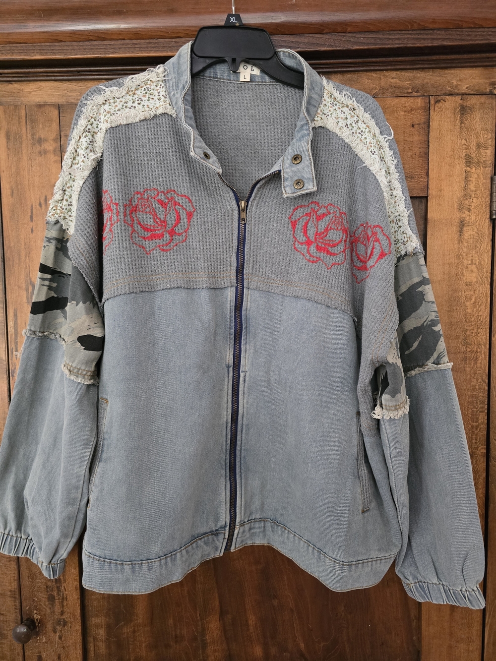 POL Light Blue STATEMENT PIECE Jean Jacket with Red Rose Motif Large